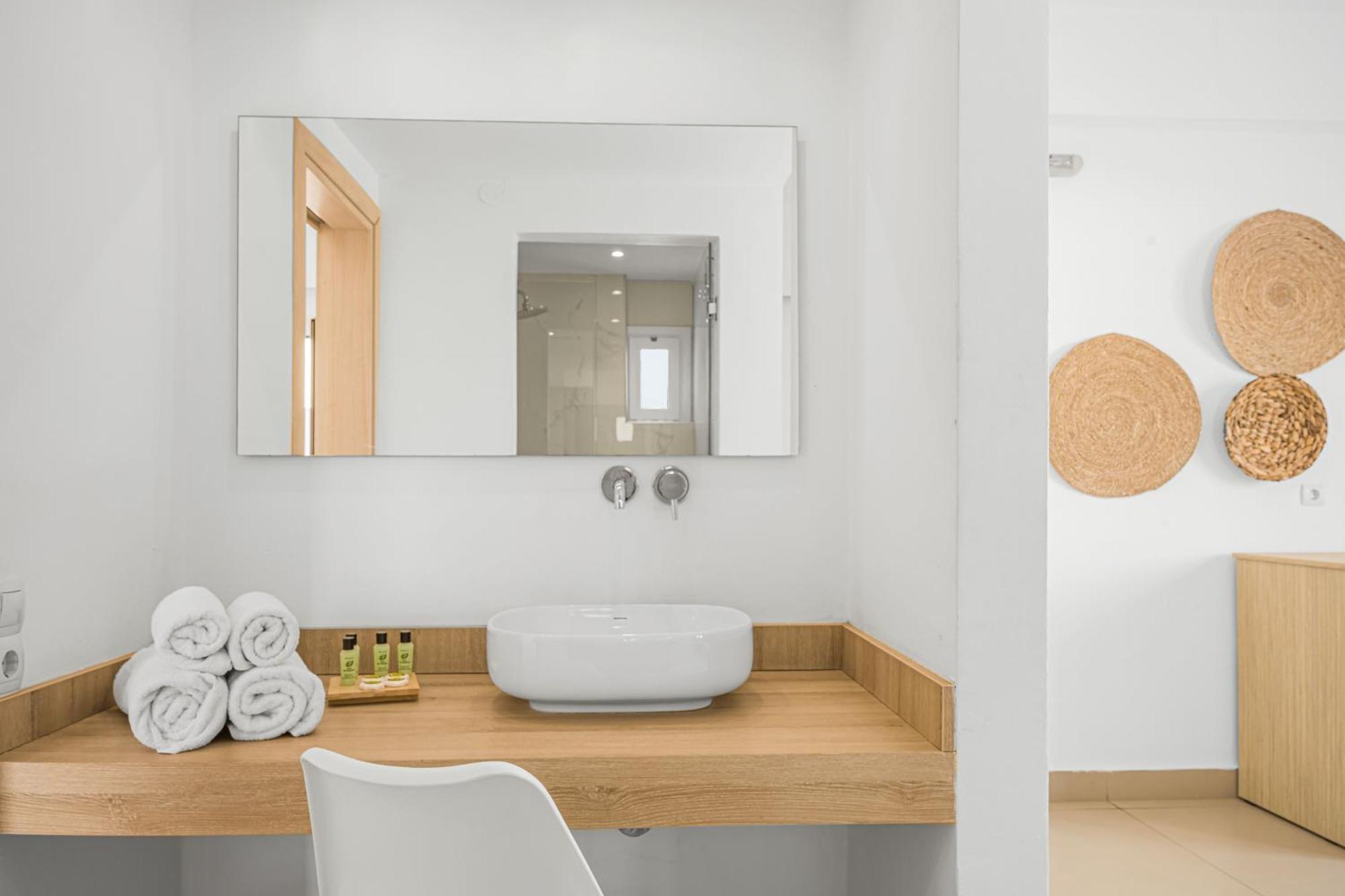 Vergina Apartments & Suites 말리아 외부 사진