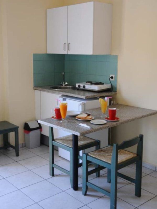 Vergina Apartments & Suites 말리아 외부 사진